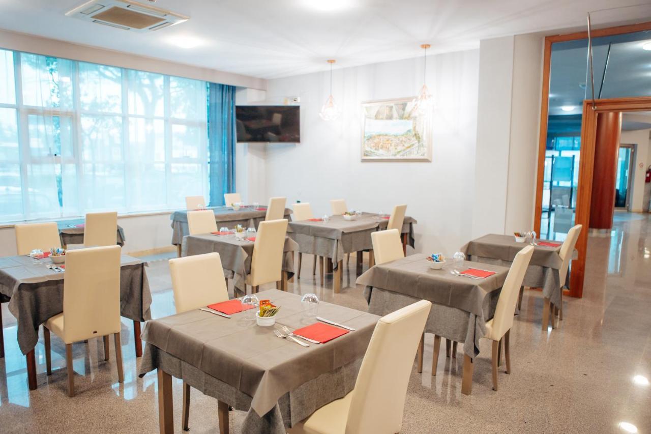 Hotel Amico Читта-Сант'Анджело Екстер'єр фото