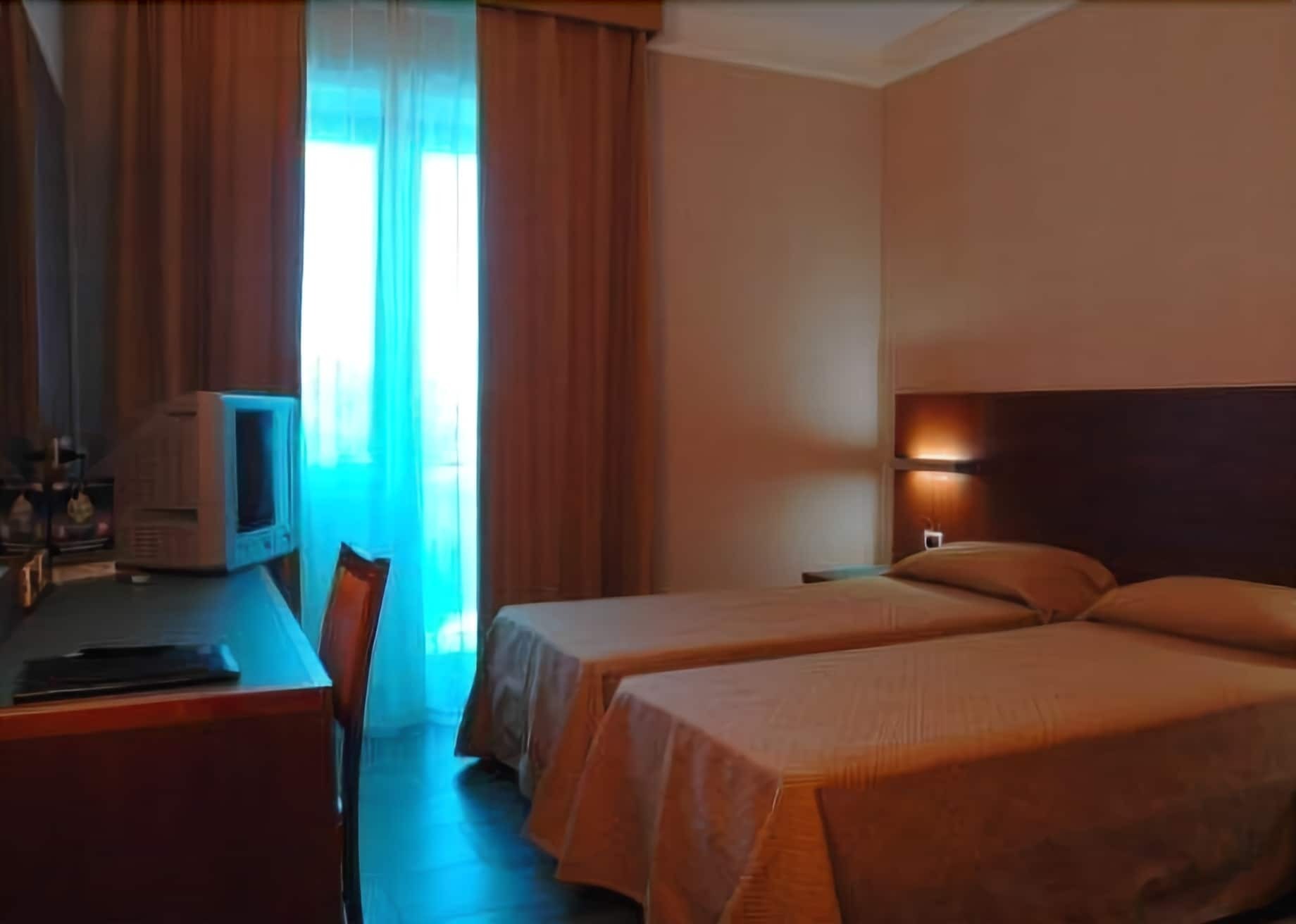 Hotel Amico Читта-Сант'Анджело Екстер'єр фото